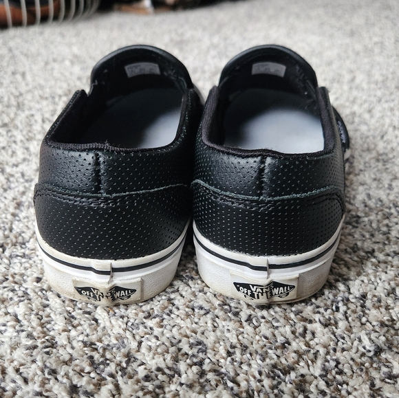 GUC Slip On Faux Leather Vans - Picture 3 of 6